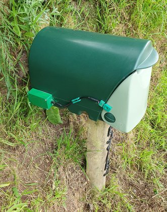 Long range wireless mailbox monitor